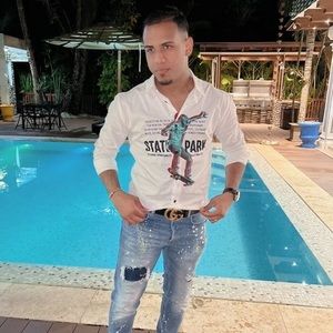 Meet your Posher, Evangelista yensi